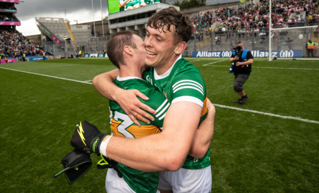 stephen-obrien-and-david-clifford-after-the-game