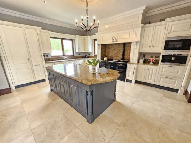 Screenshot 2023-07-25 at 13.29.10