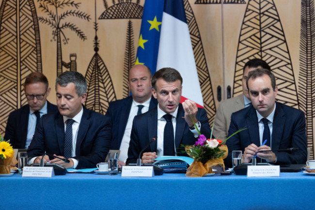 noumea-france-26th-july-2023-french-president-emmanuel-macron-flanked-by-interior-minister-gerald-darmamin-and-french-defence-minister-sebastien-lecornu-participates-in-a-meeting-with-the-politi