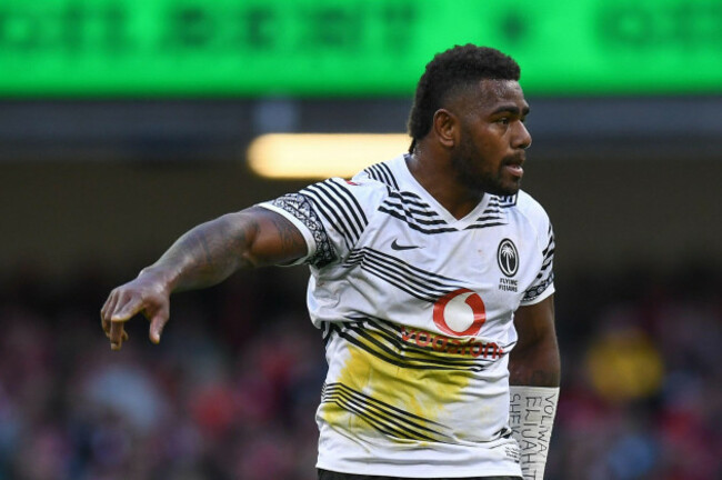 steven-luatua-on-his-way-to-scoring-a-try
