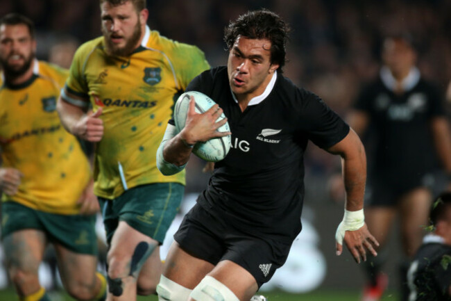 steven-luatua-on-his-way-to-scoring-a-try