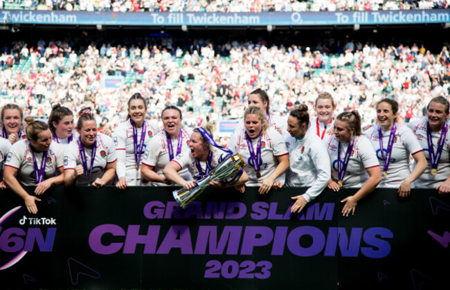 the-england-team-celebrate-with-the-trophy