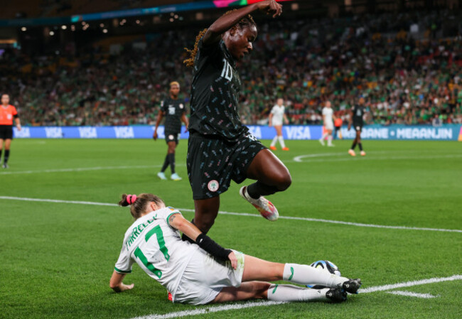 sinead-farrelly-tackles-christy-ucheibe