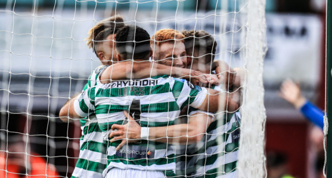 markus-poom-celebrates-scoring-with-teammates