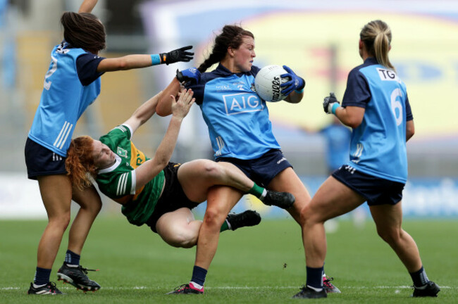 leah-caffrey-and-louise-ni-mhuircheartaigh