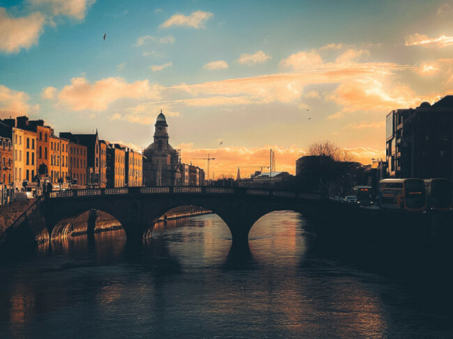 liffey-river-in-dublinireland
