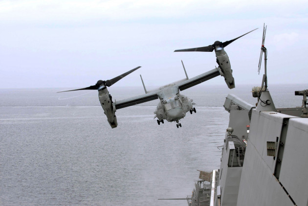 an-mv-22b-osprey-takes-off-from-the-amphibious-transport-dock-ship-uss-mesa-verde