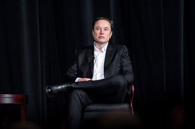 u-s-air-force-academy-colo-tesla-inc-chief-executive-officer-elon-musk-speaks-with-lt-gen-richard-clark-superintendent-of-the-u-s-air-force-academy-during-the-ira-c-eaker-distinguished-s