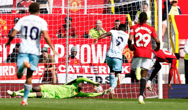 manchester-uk-26th-aug-2023-taiwo-awoniyi-of-nottingham-forest-scores-the-first-goal-past-andre-onana-of-manchester-united-during-the-premier-league-match-at-old-trafford-manchester-picture-cred