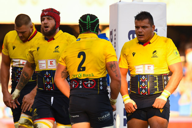 romania-dejected-after-conceding-a-try