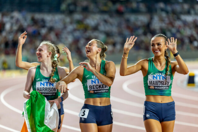 roisin-harrison-kelly-mcgrory-sophie-becker-and-sharlene-mawdsley-after-the-race