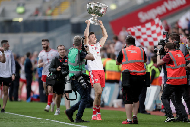 conor-mckenna-celebrates-with-the-trophy