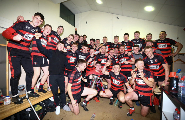 the-ballygunner-team-celebrate-with-the-oneill-cup