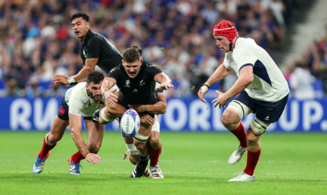 dalton-papalii-drops-the-ball