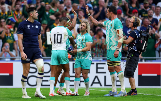 kurt-lee-arendse-celebrates-scoring-a-try-with-mannie-libbok-faf-de-klerk-and-franco-mostert