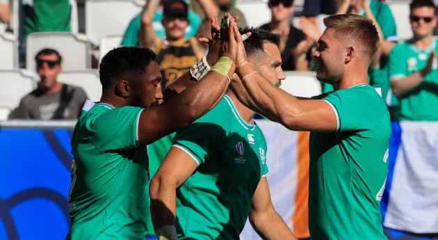 bundee-aki-celebrates-scoring-a-try-with-conor-murray-and-jack-crowley