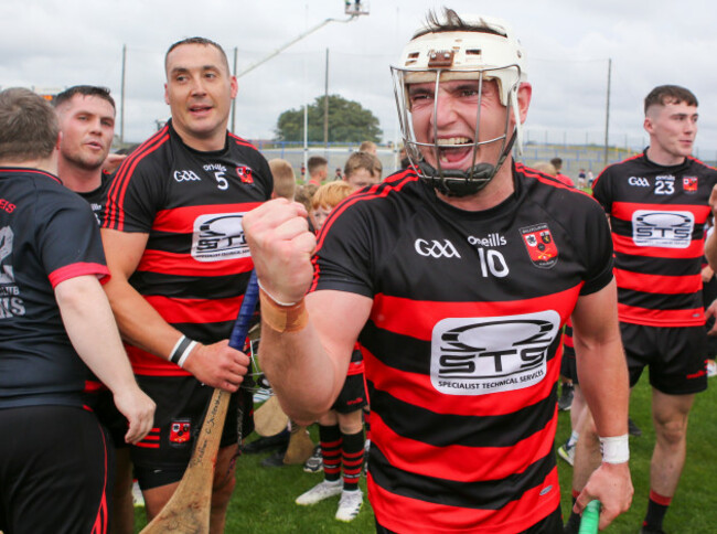 dessie-hutchinson-celebrates-at-the-end-of-the-game