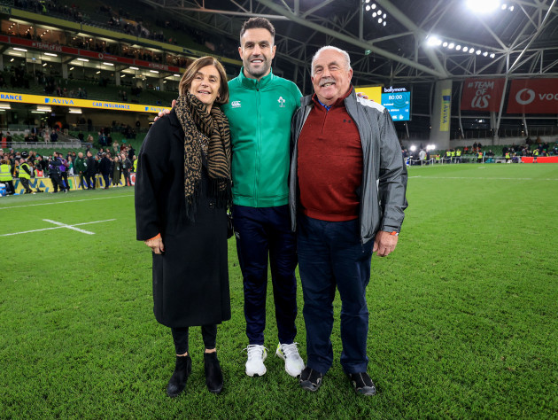 conor-murray-celebrates-with-his-parents-barbara-and-gerry-after-the-game