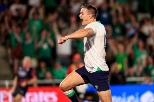 jonathan-sexton-celebrates-after-he-scores-a-try