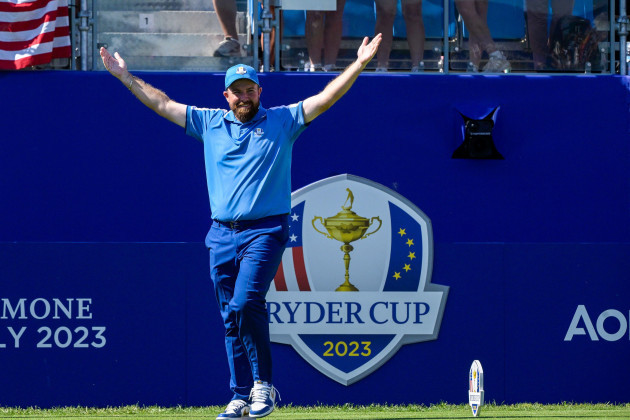 rome-italy-29th-sep-2023-shane-lowry-irl-during-the-ryder-cup-2023-at-marco-simone-golf-country-club-on-september-29-2023-in-rome-italy-credit-independent-photo-agencyalamy-live-news