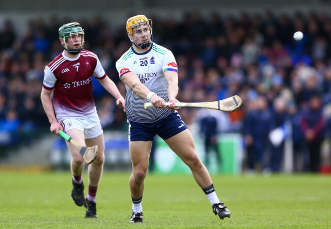 adam-english-scores-a-point