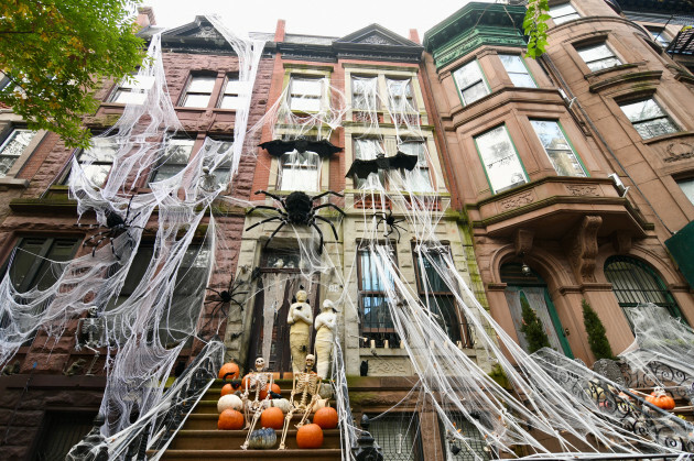 newyorkcityusa-october242020halloweendecorationsin