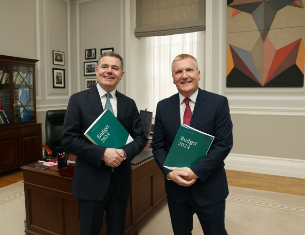 Budget photocall 04