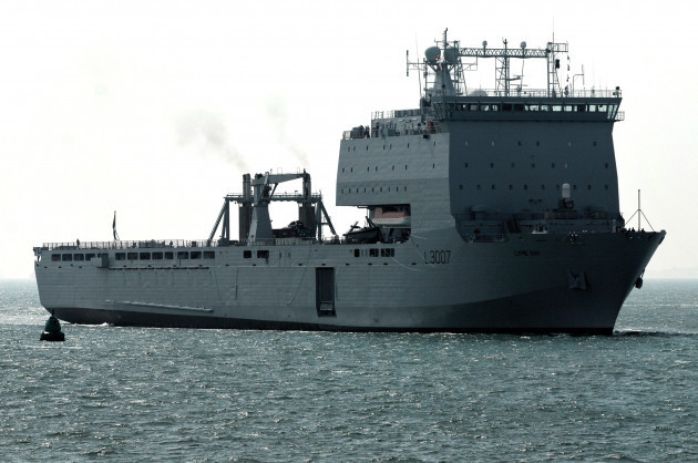 ajaxnetphoto-5th-may-2014-portsmouth-england-rfa-ship-arrives-rfa-lyme-bay-entering-pnb-lyme-bay-l3007-is-a-bay-class-auxilliary-landing-ship-dock-lsda-the-last-of-her-class-to-enter