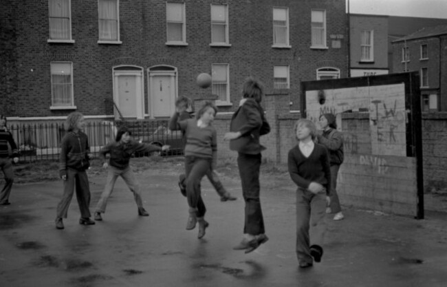 Figure 17 Pearse Square Play Centre soccer 1970 DCC Library granted (1)