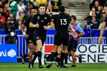 beauden-barrett-celebrates-after-will-jordan-scores