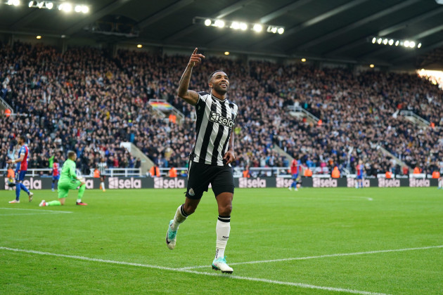 newcastle-uniteds-callum-wilson-celebrates-scoring-their-sides-fourth-goal-of-the-game-during-the-premier-league-match-at-st-james-park-newcastle-upon-tyne-picture-date-saturday-october-21-2023