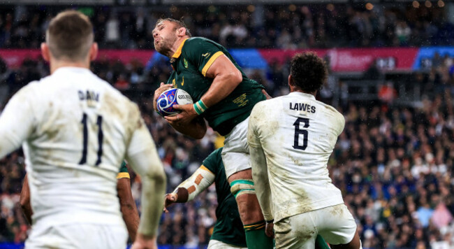 duane-vermeulen-wins-a-high-ball-ahead-of-courtney-lawes