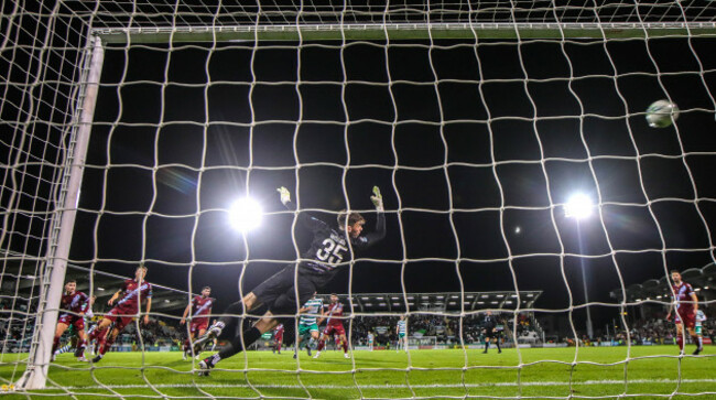 johnny-kenny-scores-the-third-goal