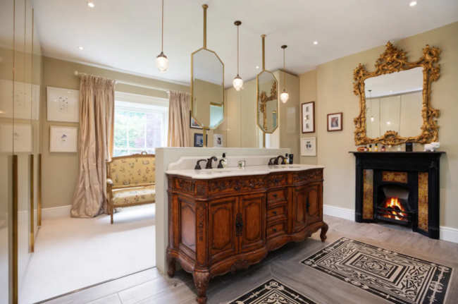 Screenshot 2023-10-24 at 13.24.49