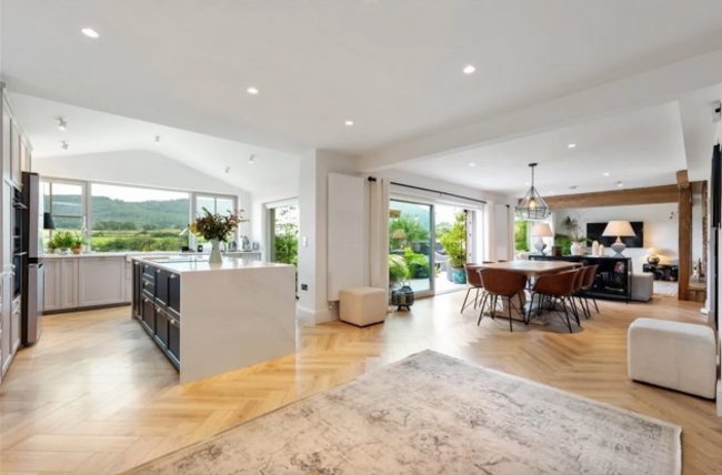 Screenshot 2023-10-24 at 13.37.47