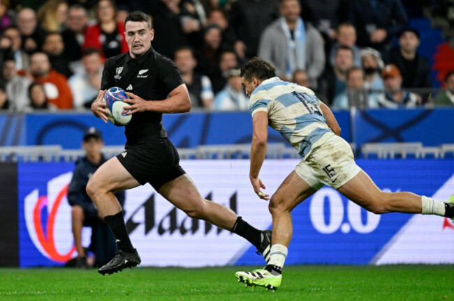 will-jordan-on-his-way-to-scoring-his-fourth-try