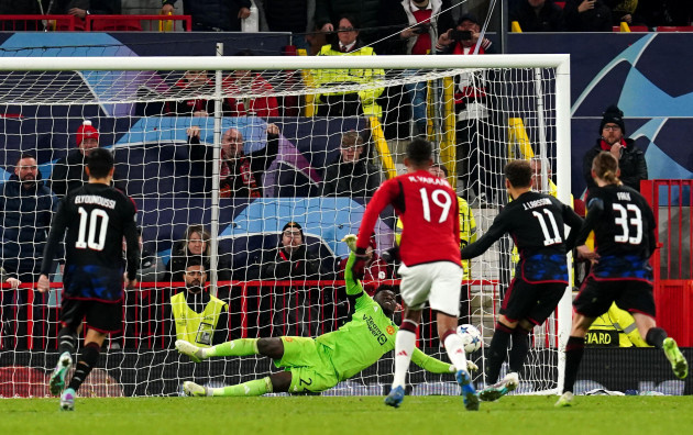 manchester-united-goalkeeper-andre-onana-saves-a-penalty-from-fc-copenhagens-jordan-larsson-during-the-uefa-champions-league-group-a-match-at-match-at-old-trafford-manchester-picture-date-tuesday