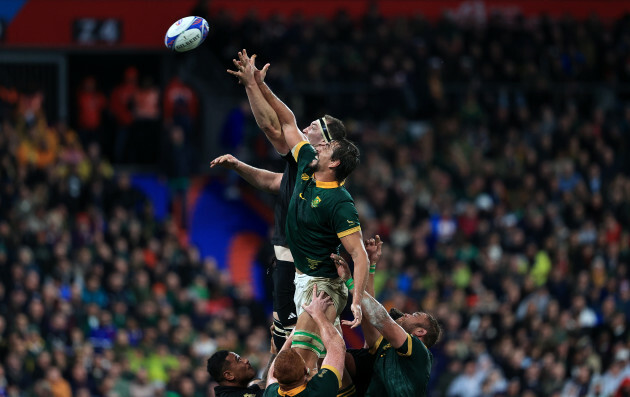 brodie-retallick-competes-for-a-lineout-with-eben-etzebeth