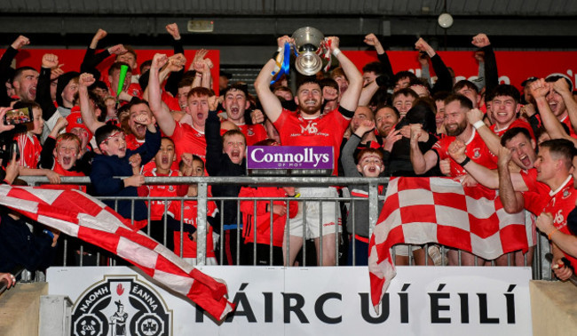 rory-brennan-lifts-the-cup