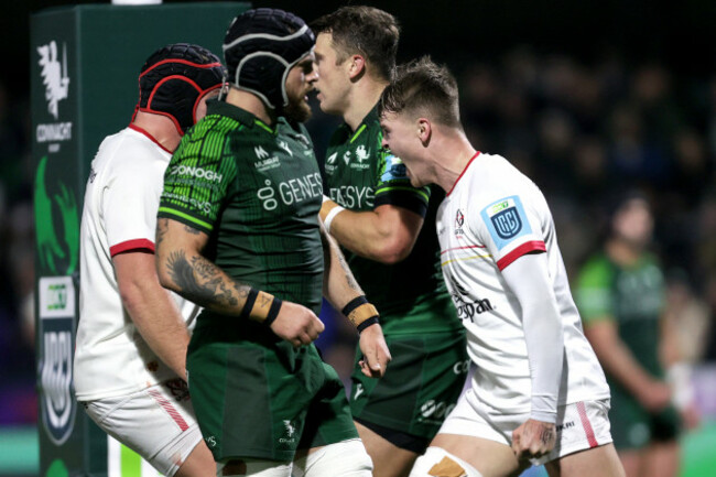 jake-flannery-celebrates-scoring-a-try