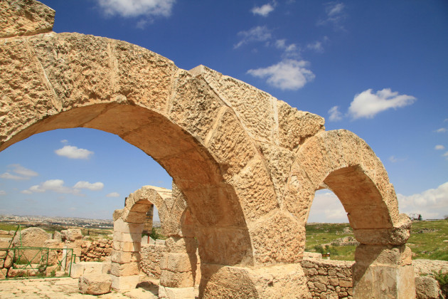 southern-hebron-mountain-the-ancient-synagogue-of-susya