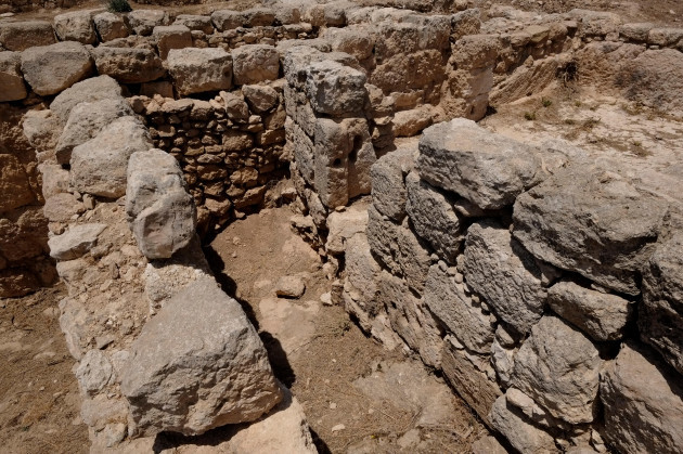 ruins-at-the-susya-or-susiya-archeological-site-which-bears-remains-both-of-a-5th8th-century-ce-synagogue-and-of-a-mosque-that-replaced-it-west-bank