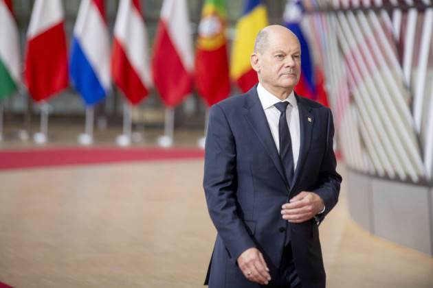 brussels-belgium-26th-oct-2023-chancellor-of-germany-olaf-scholz-pictured-at-the-arrivals-ahead-of-a-european-council-summit-in-brussels-thursday-26-october-2023-belga-photo-hatim-kaghat-credit