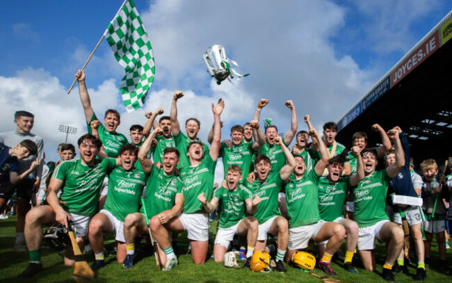 naomh-eanna-celebrate-winning-the-final