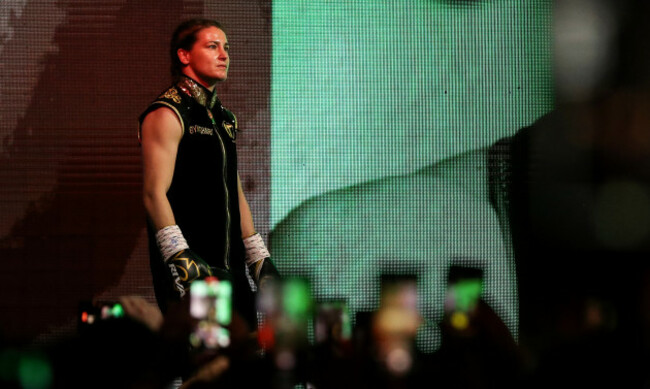 katie-taylor-makes-her-entrance