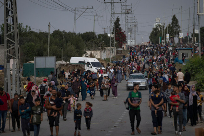 palestinians-flee-to-the-southern-gaza-strip-on-salah-al-din-street-in-bureij-gaza-strip-saturday-nov-11-2023-ap-photofatima-shbair