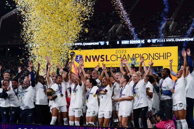 njny-gotham-defender-ali-krieger-holds-the-trophy-after-njny-gotham-defeated-ol-reign-2-1-in-the-nwsl-championship-soccer-game-saturday-nov-11-2023-in-san-diego-ap-photogregory-bull