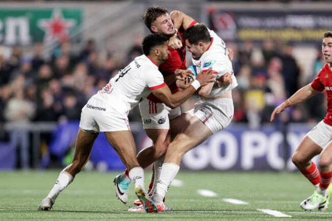 jacob-stockdale-is-tackled-by-alex-nankivell