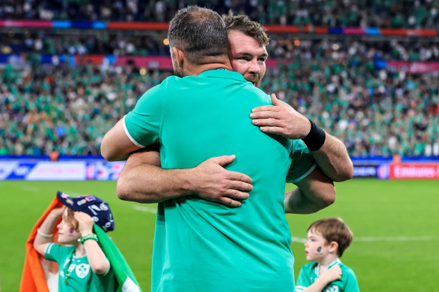 andy-farrell-and-peter-omahony-celebrate-after-the-game