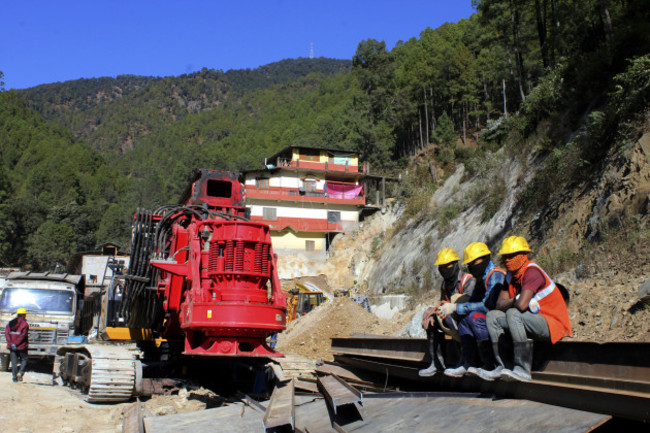 india-tunnel-collapse